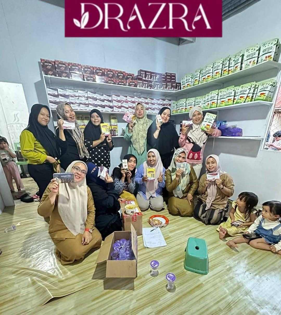 Kebersamaan Atri Febrina bersama komunitas DRAZRA